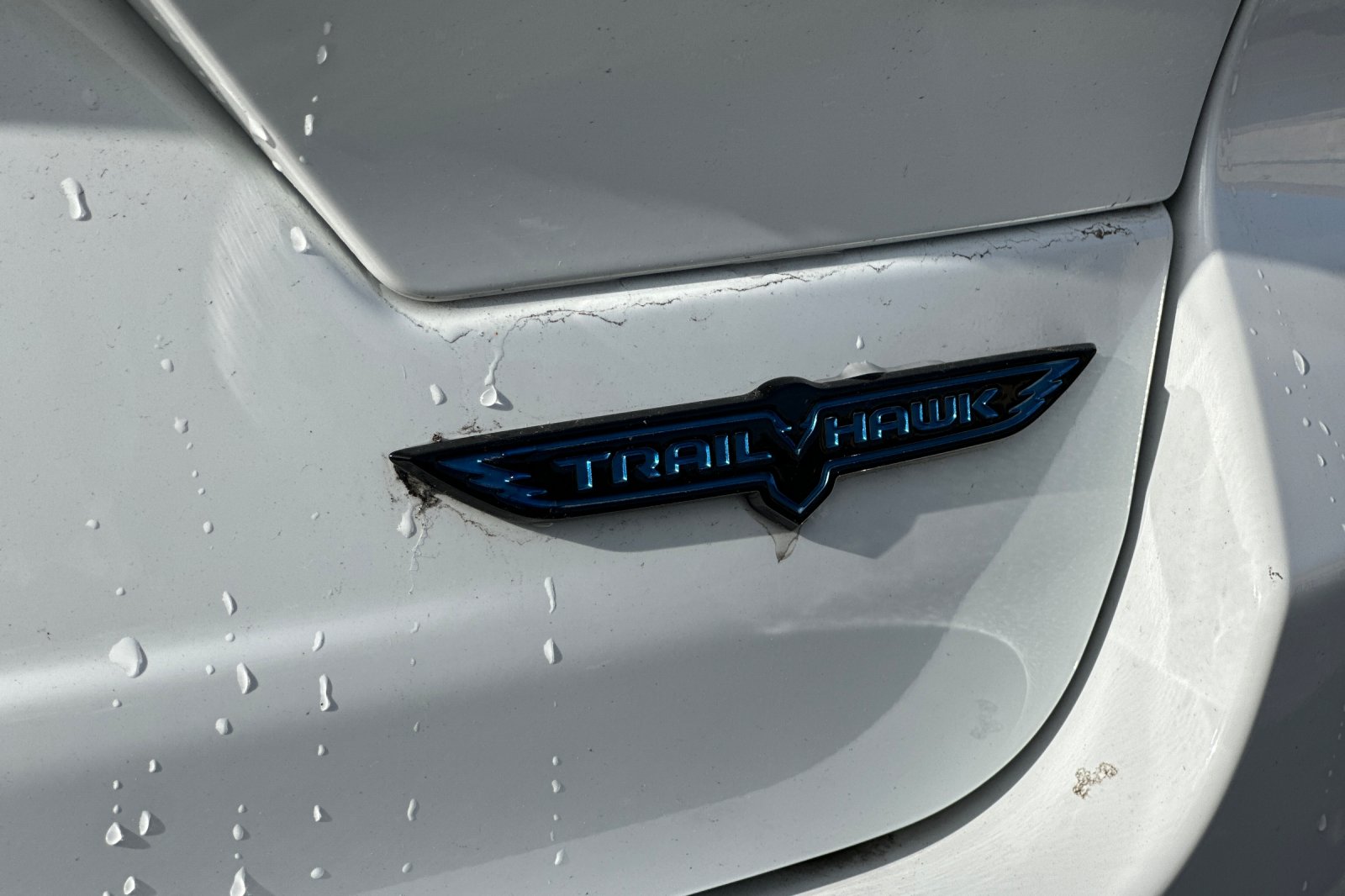 New 2023 Bright White Clear-Coat Exterior Paint Jeep Trailhawk 4xe image 26
