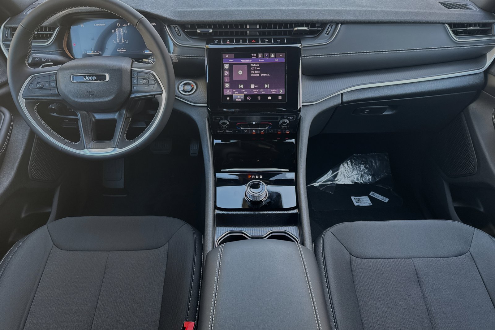 Used 2025 White Jeep Laredo X image 12
