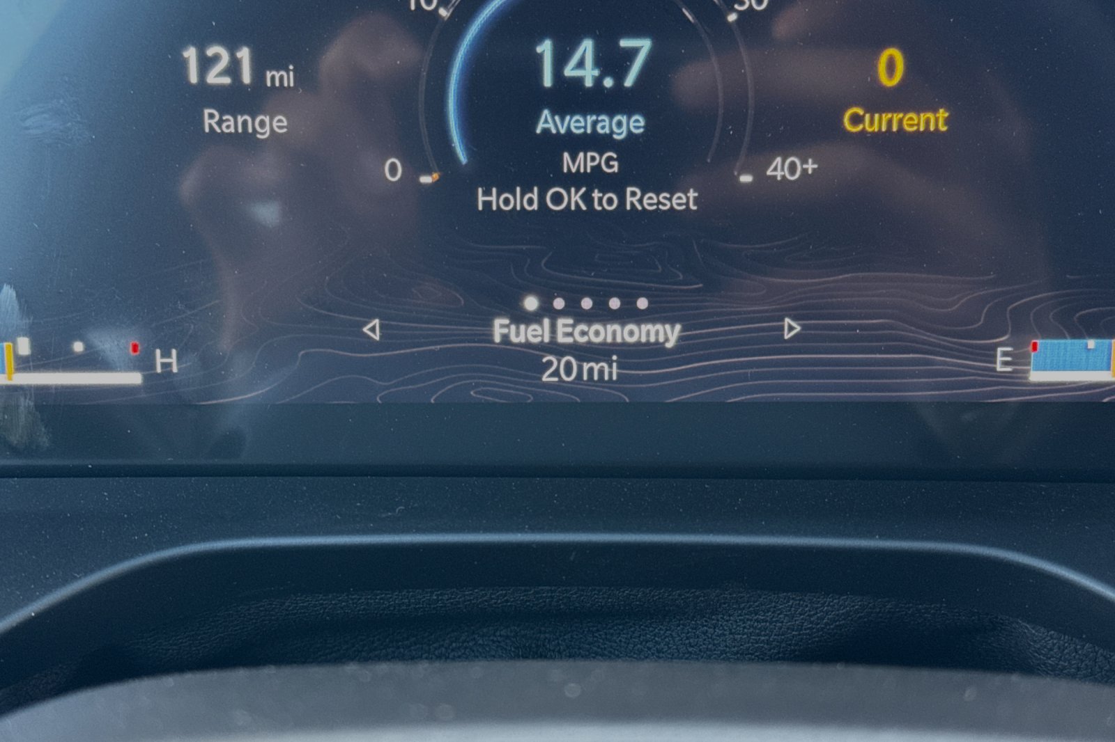 Used 2025 White Jeep Laredo X image 26