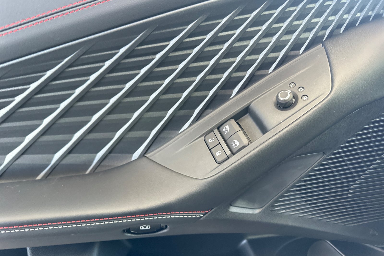 2025 Dodge Charger Daytona R/T - Photo 10