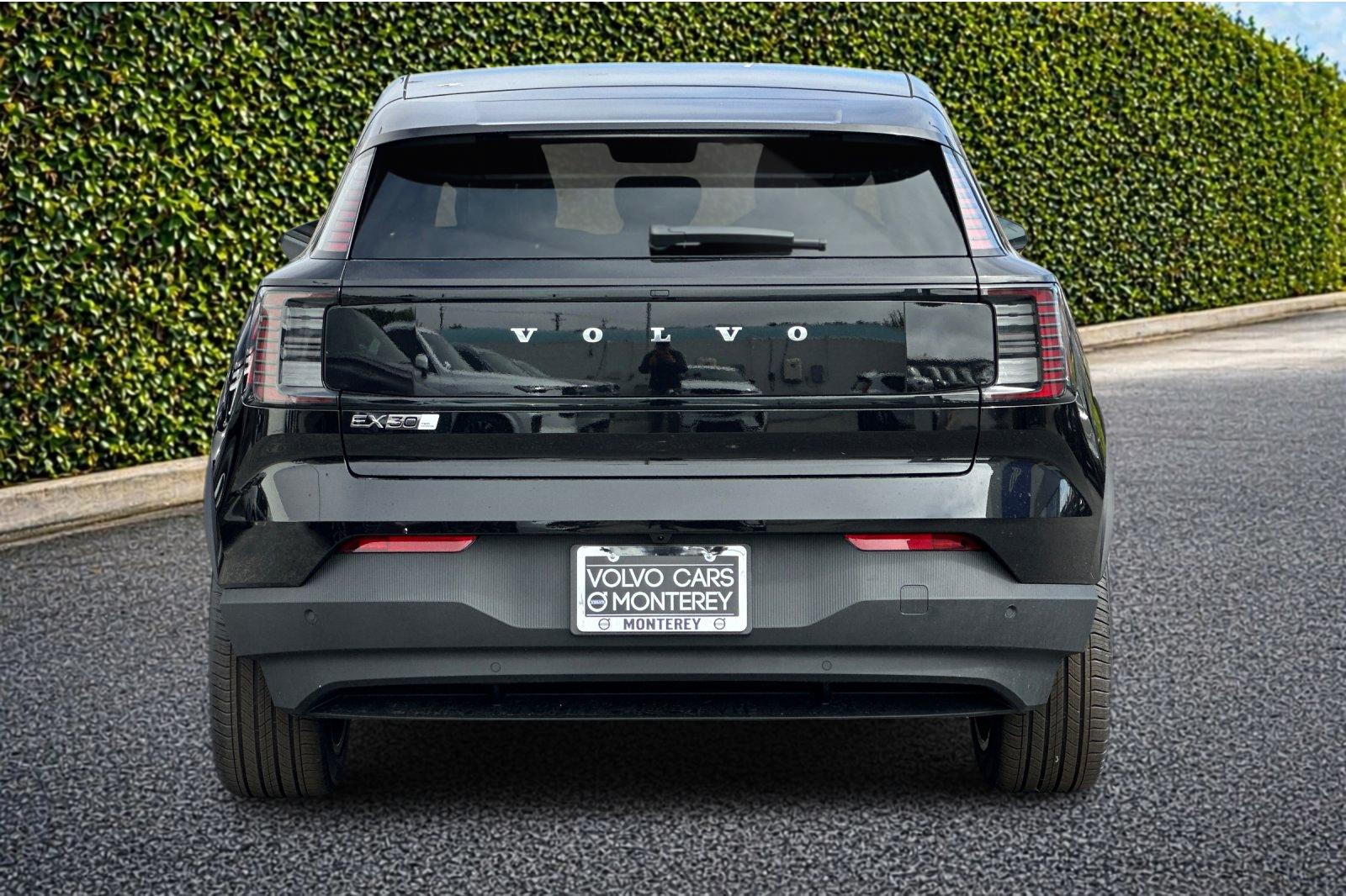2025 Volvo EX30 Plus - Photo 5