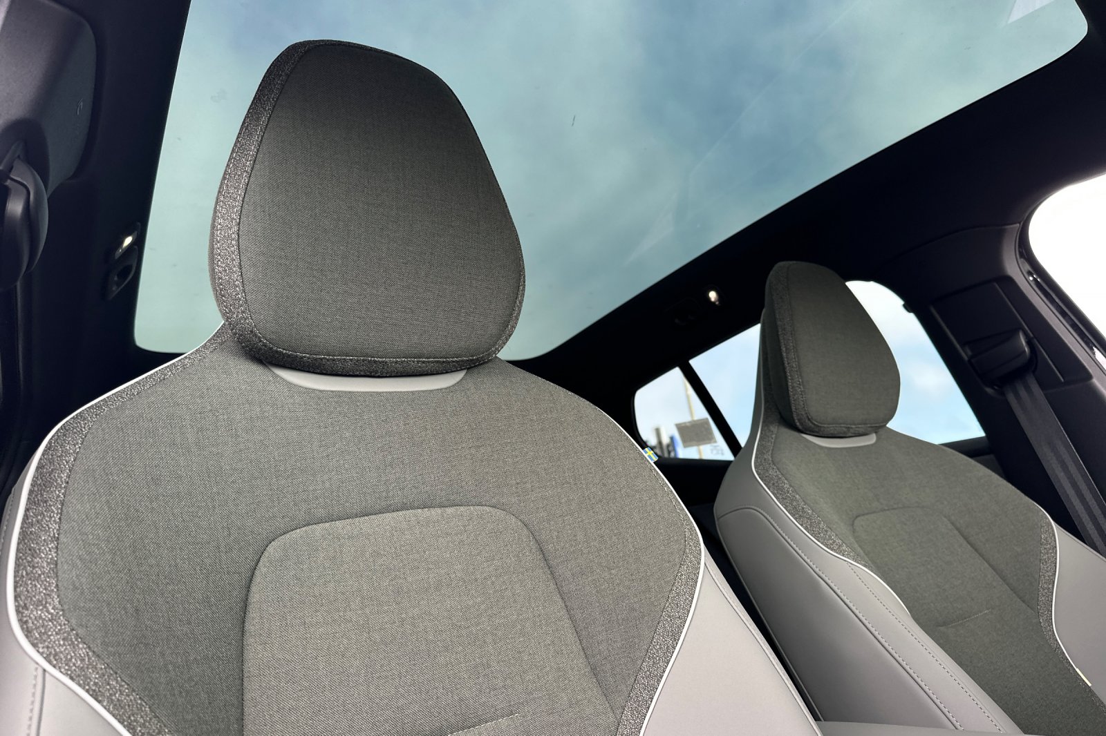 2025 Volvo EX30 Plus - Photo 16