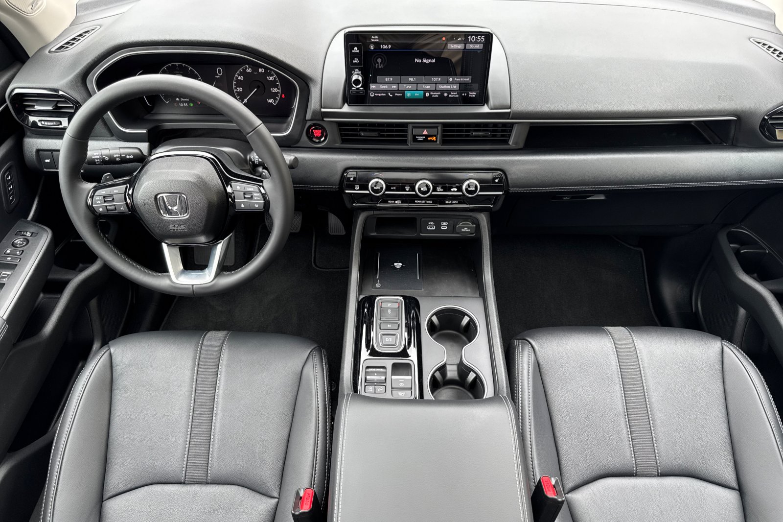 2025 Honda Pilot Touring - Photo 14