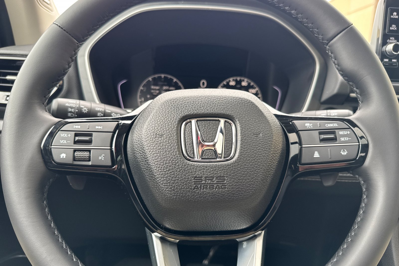 2025 Honda Pilot Touring - Photo 27