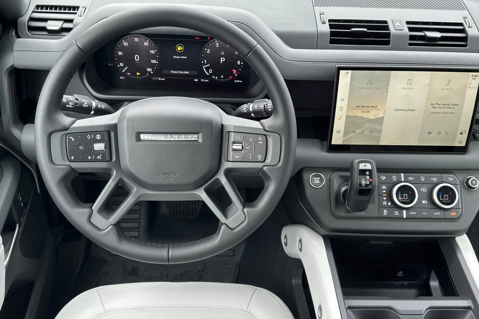 2025 Land Rover Defender S - Photo 14
