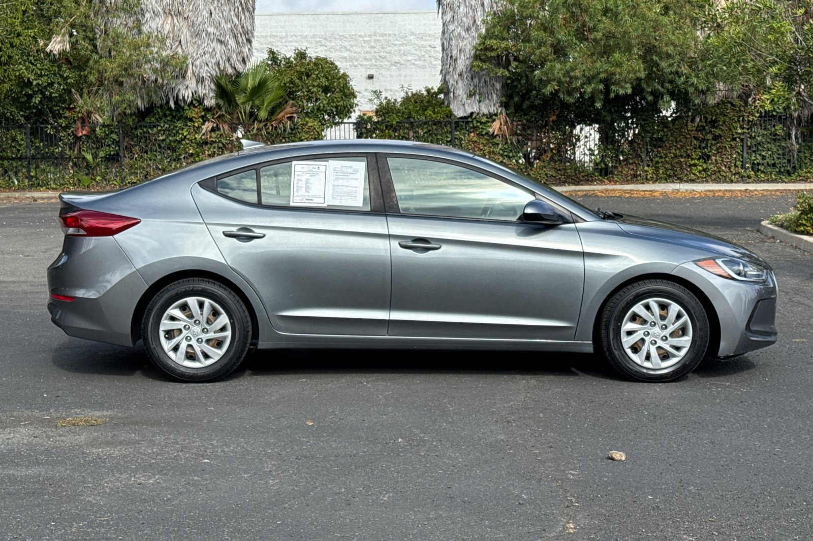Used 2017 Hyundai Elantra SE with VIN KMHD74LF8HU370911 for sale in Newark, CA