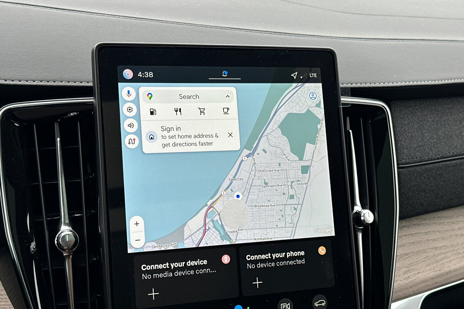 2026 Volvo XC90 Plus - Photo 18