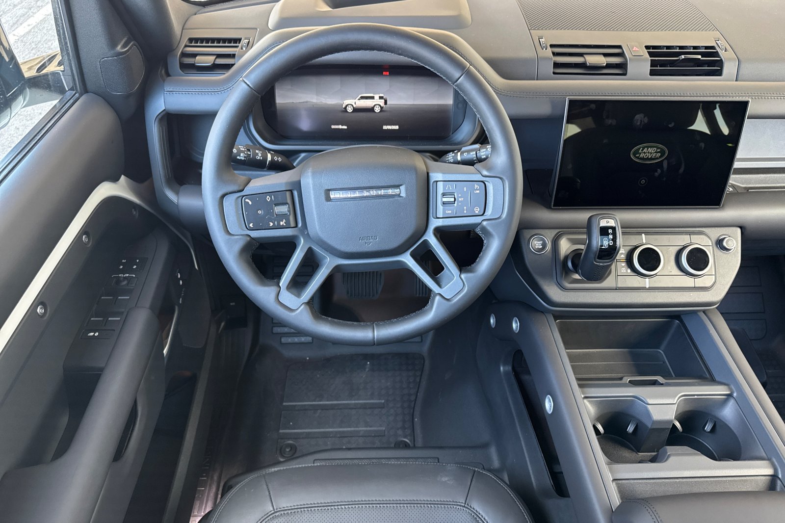 2025 Land Rover Defender X-Dynamic SE - Photo 14