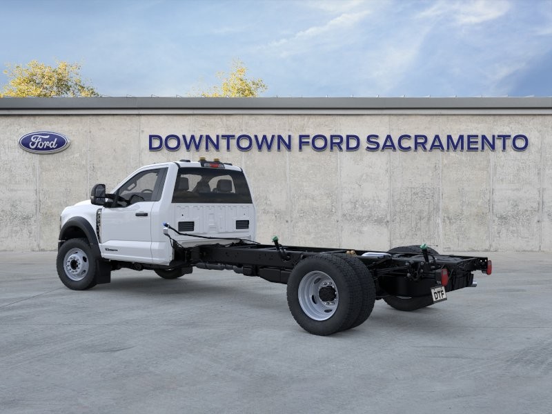 2025 Ford F-450 Super Duty Chassis Cab XLT - Photo 27