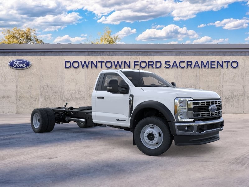 2025 Ford F-450 Super Duty Chassis Cab XLT - Photo 8