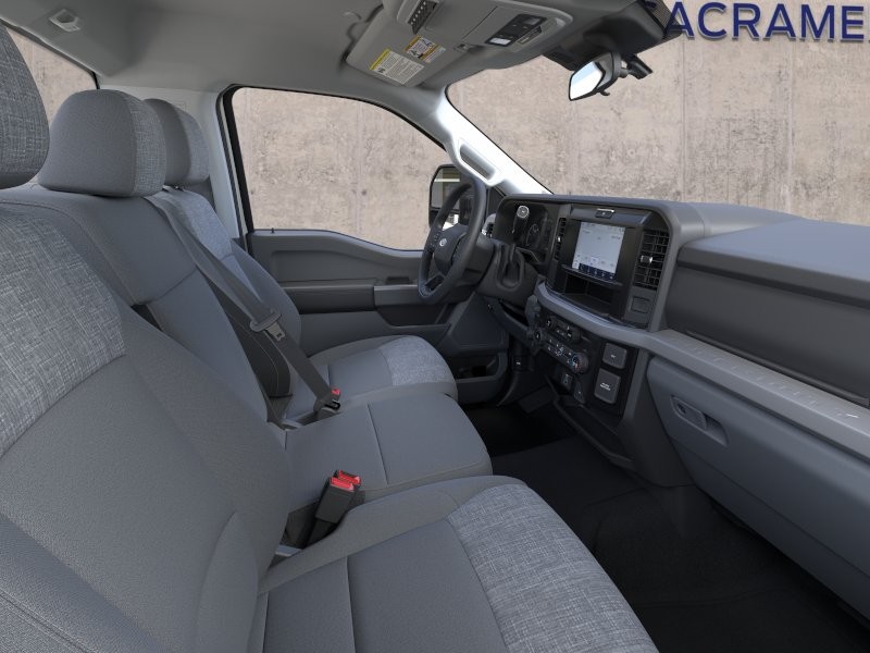 2025 Ford F-450 Super Duty Chassis Cab XLT - Photo 12