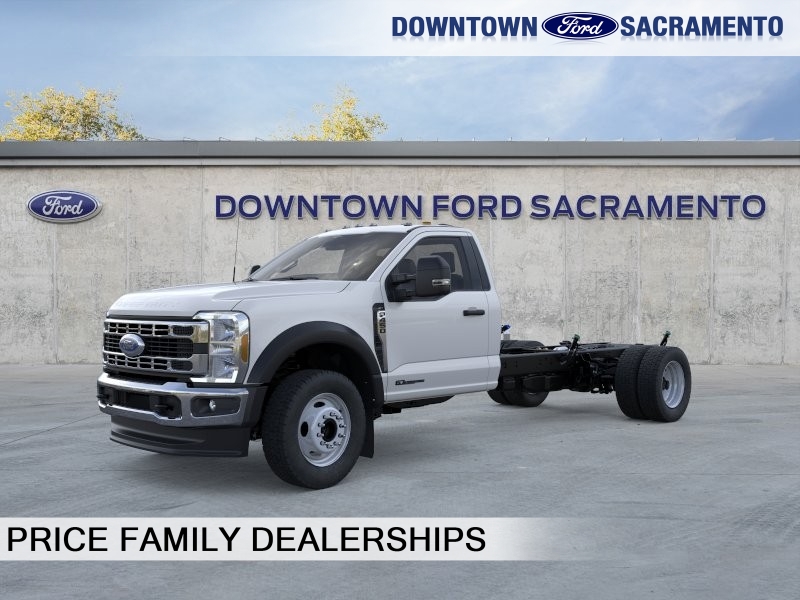 2025 Ford F-450 XLT 4x4 Regular Cab 193-In DRW's photo
