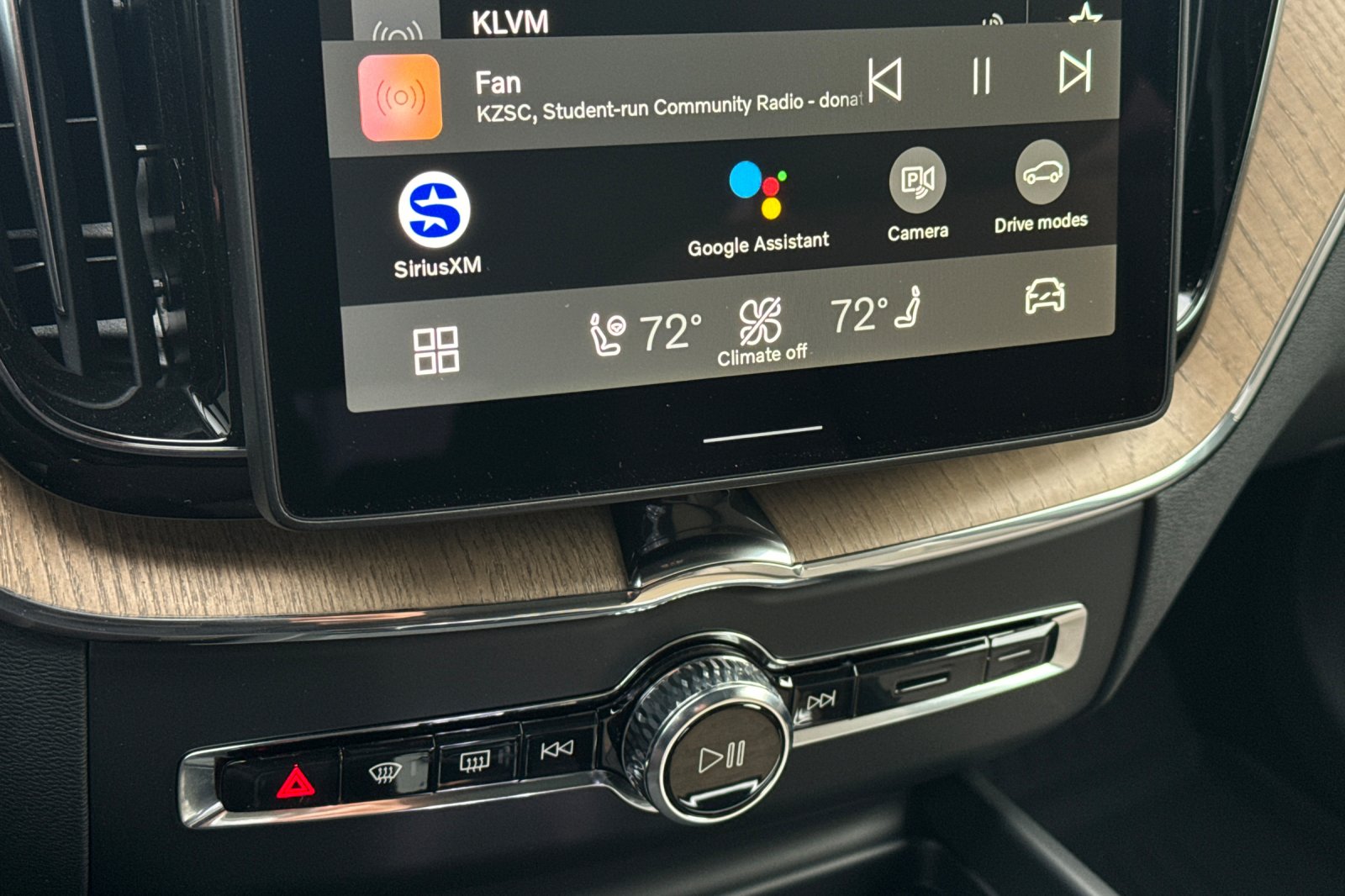 2026 Volvo XC60 Plus - Photo 18