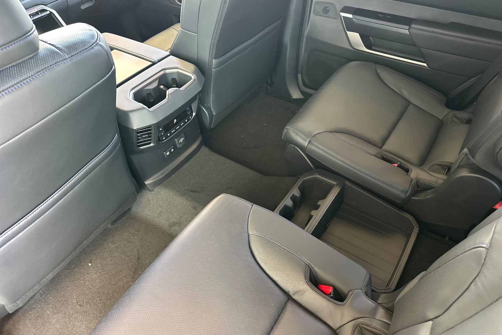 2026 Toyota Sequoia Platinum - Photo 10