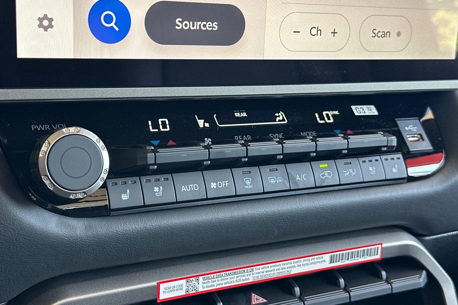 2026 Toyota Sequoia Platinum - Photo 19