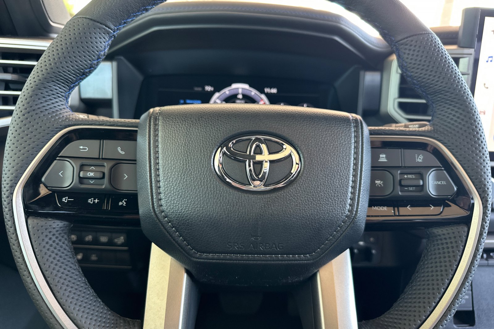 2026 Toyota Sequoia Platinum - Photo 22