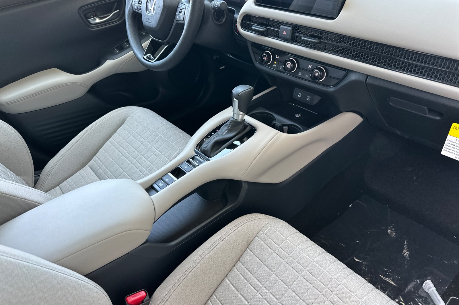 2026 Honda HR-V LX - Photo 17