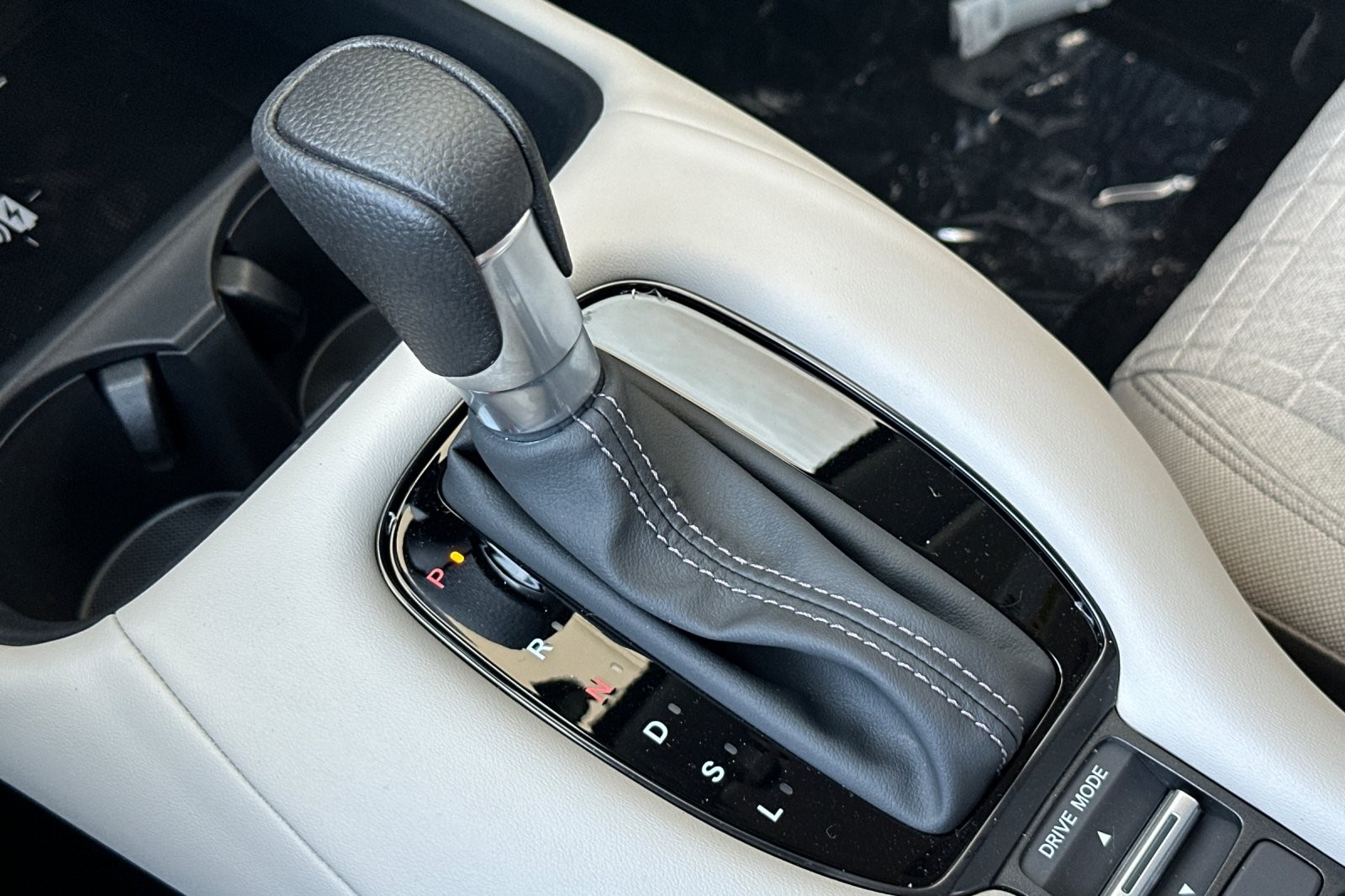 2026 Honda HR-V LX - Photo 23