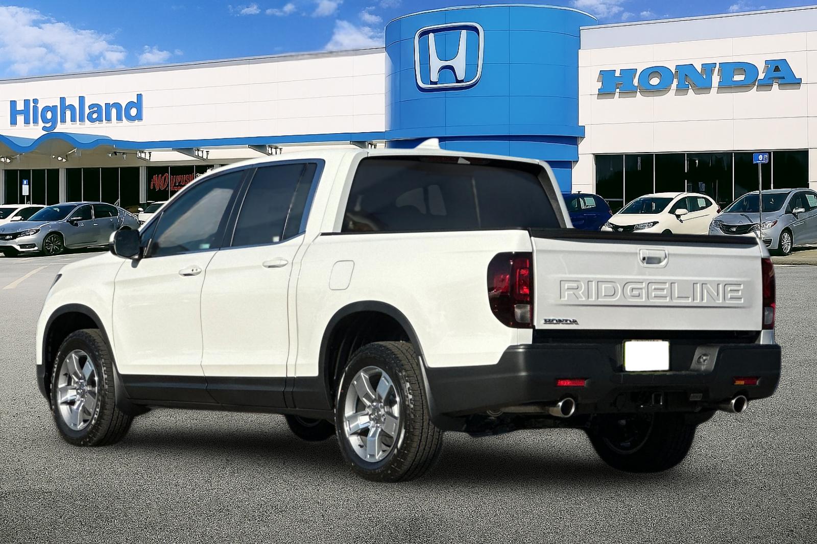 New 2026 Solar Silver Metallic Honda RTL image 3