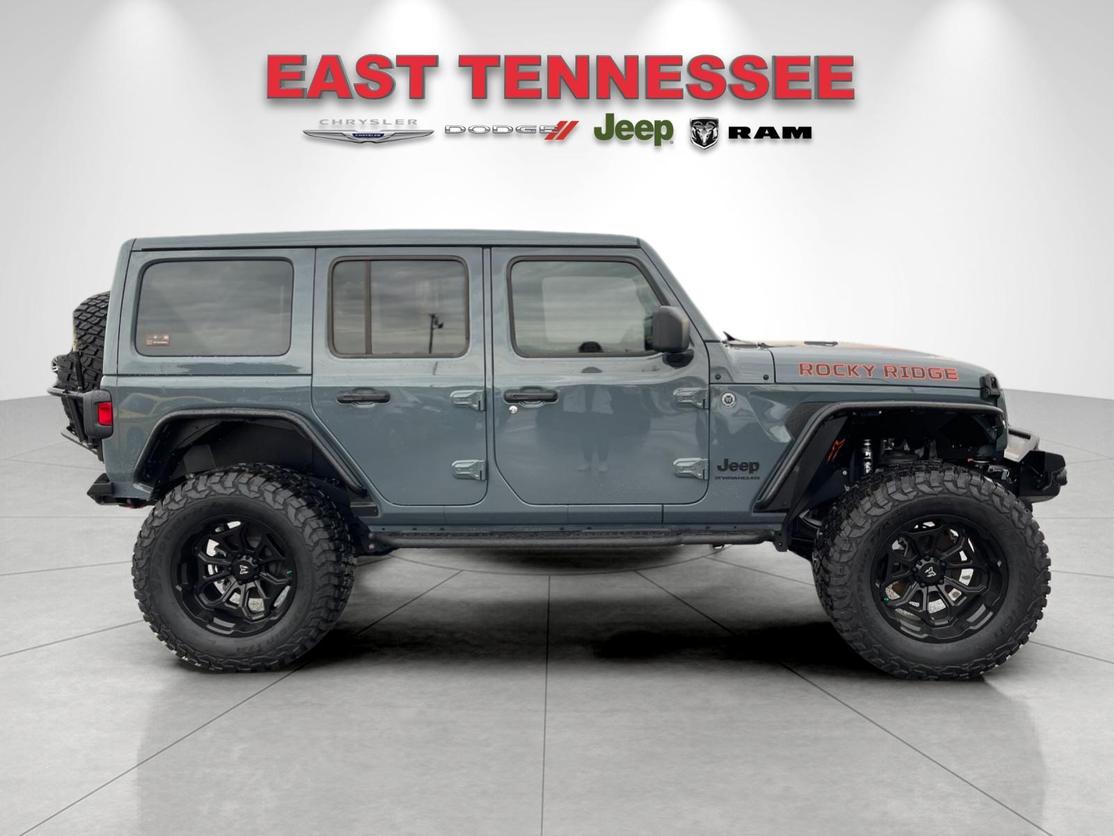 New 2025 Anvil Clear-Coat Exterior Paint Jeep Willys image 2