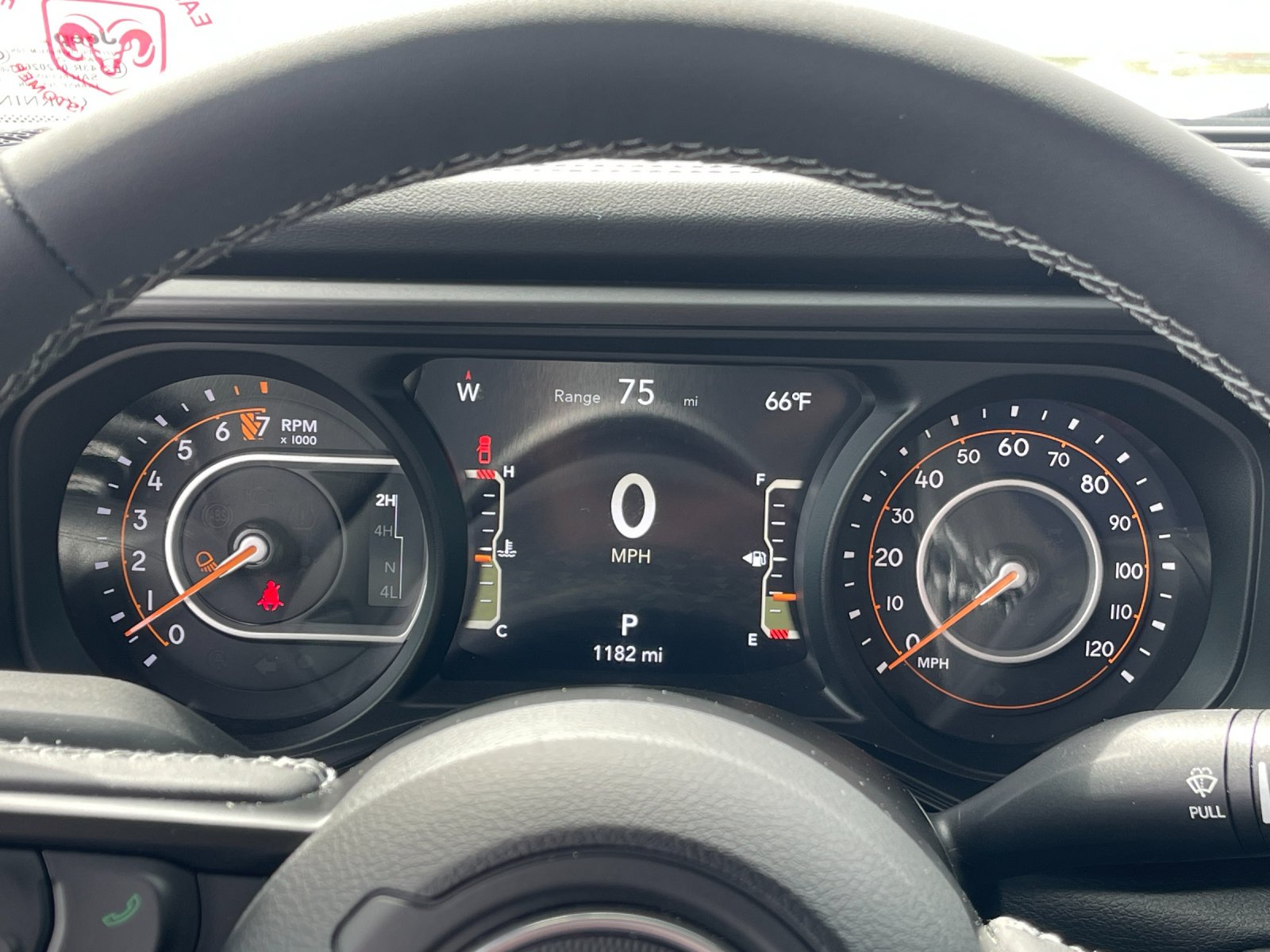 Used 2025 Black Jeep Mojave image 27