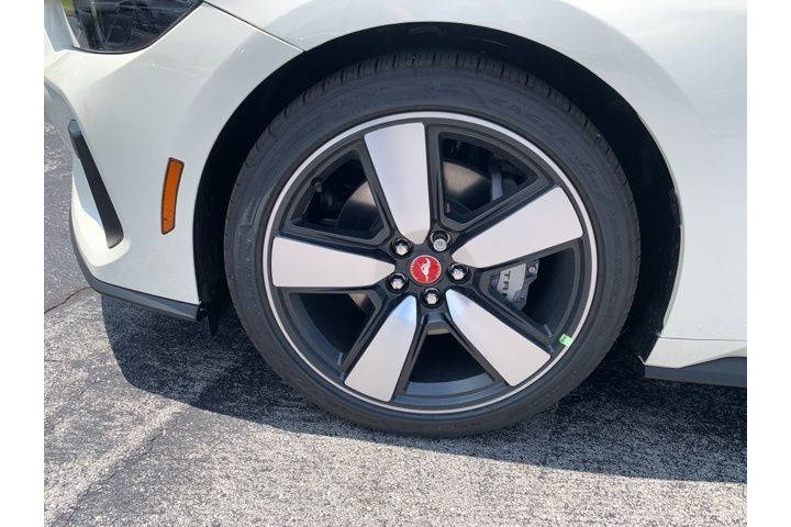 New 2025 Wimbledon White Ford GT Premium image 28