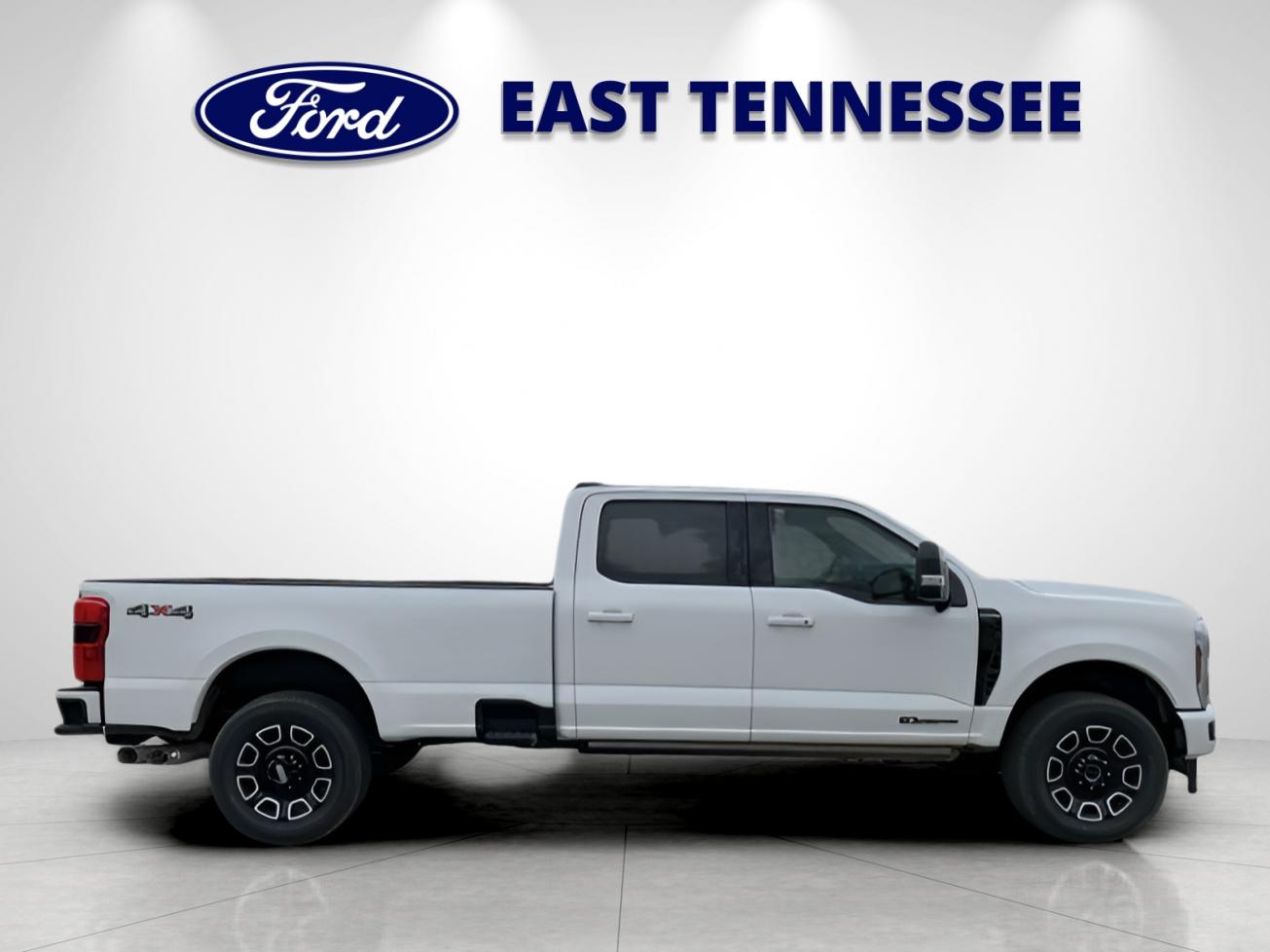 New 2025 Star White Metallic Tri-Coat Ford F-250® Platinum® image 2