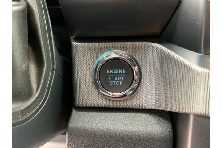 New 2025 Star White Metallic Tri-Coat Ford F-250® Platinum® image 15