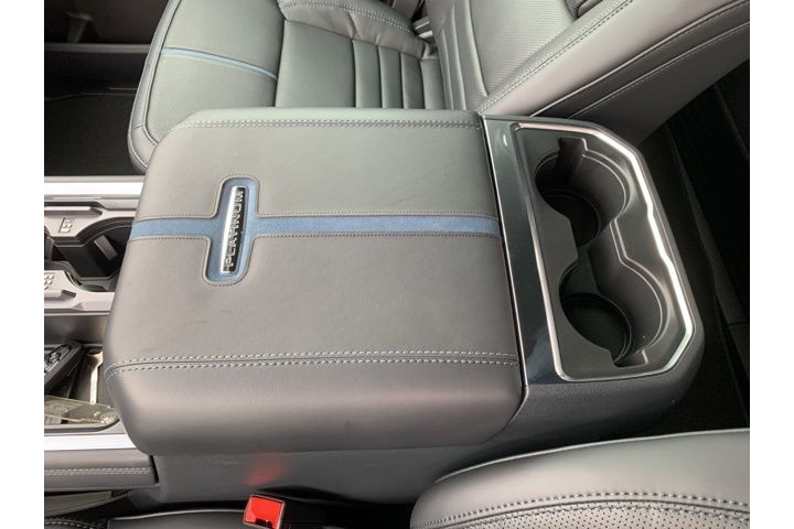 New 2025 Star White Metallic Tri-Coat Ford F-250® Platinum® image 19