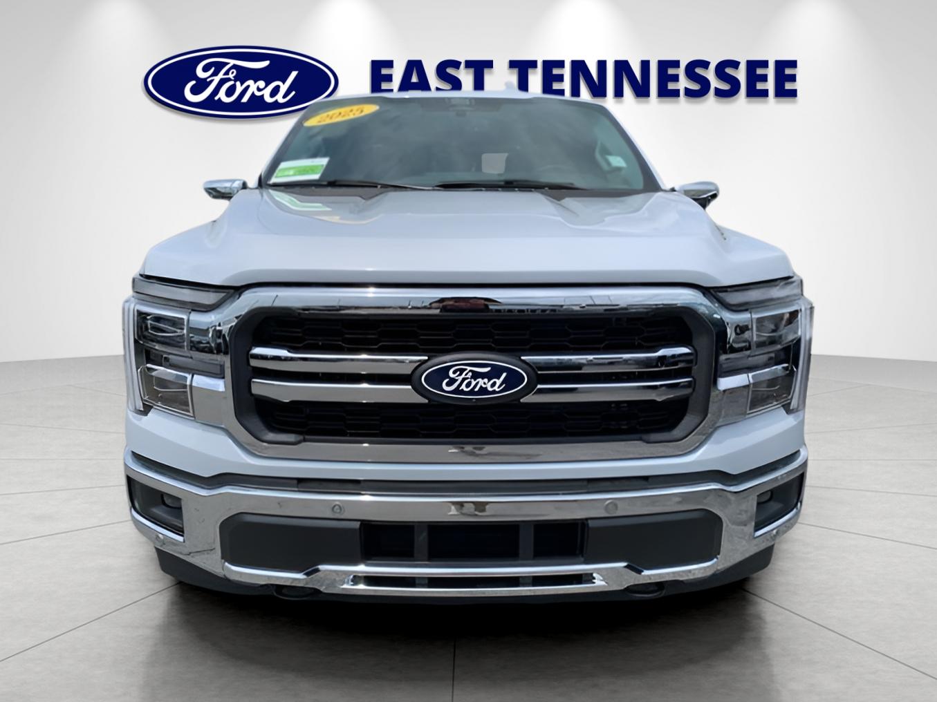 Used 2025 White Ford Lariat image 8