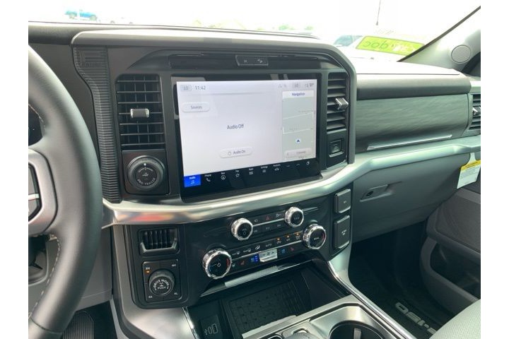 Used 2025 White Ford Lariat image 16