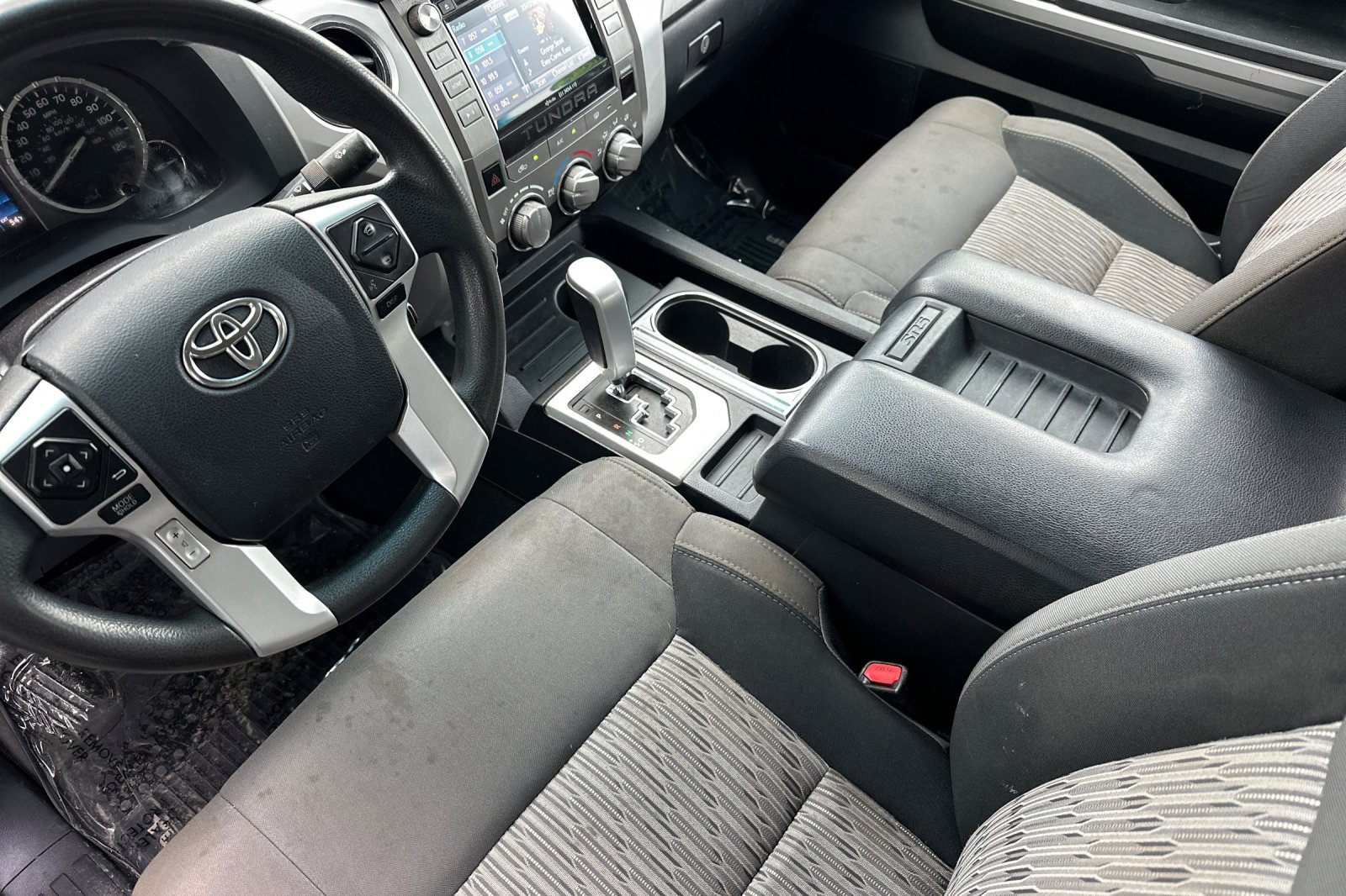 Used 2017 Gray Toyota SR5 image 7