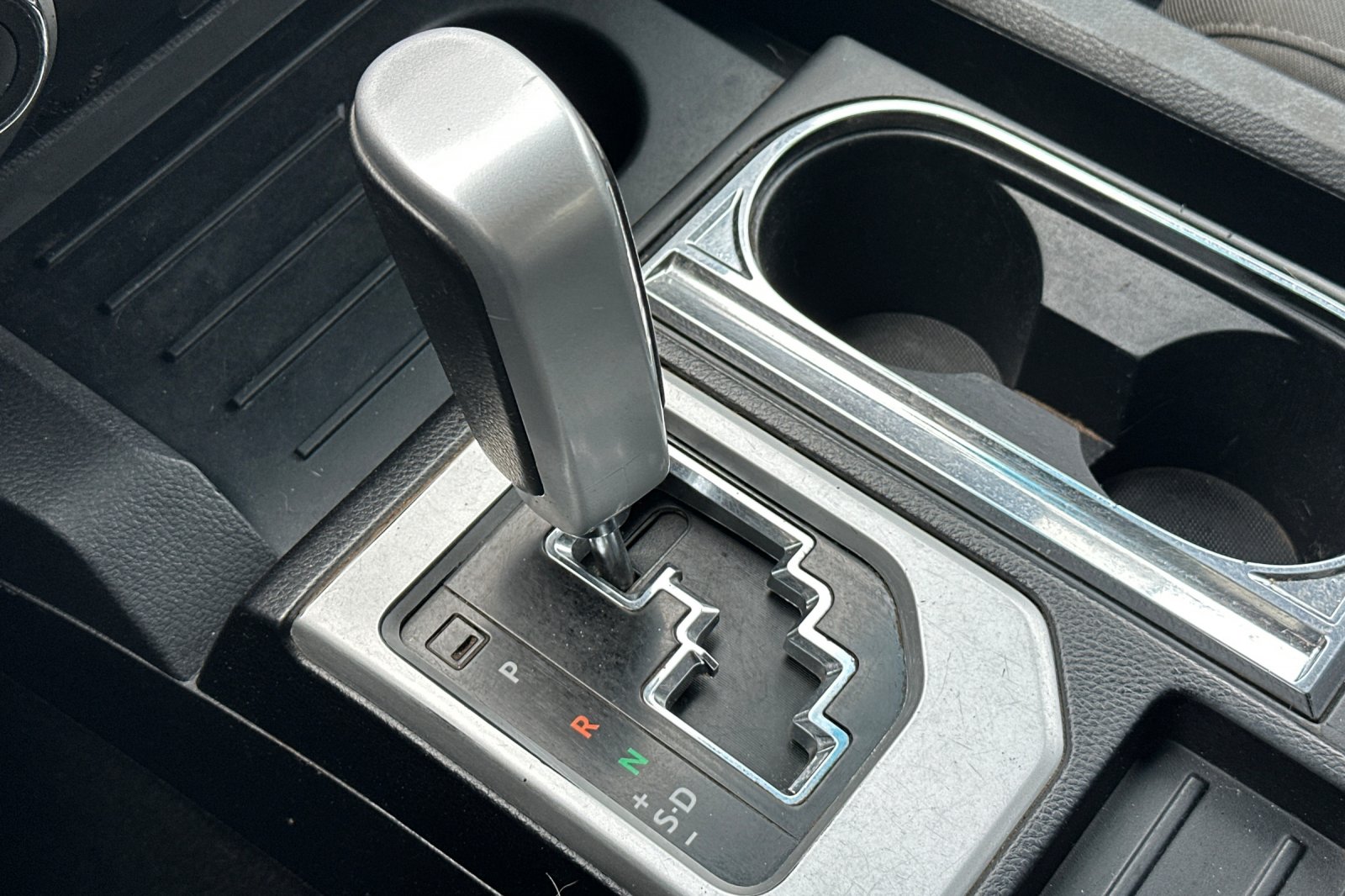 Used 2017 Gray Toyota SR5 image 16