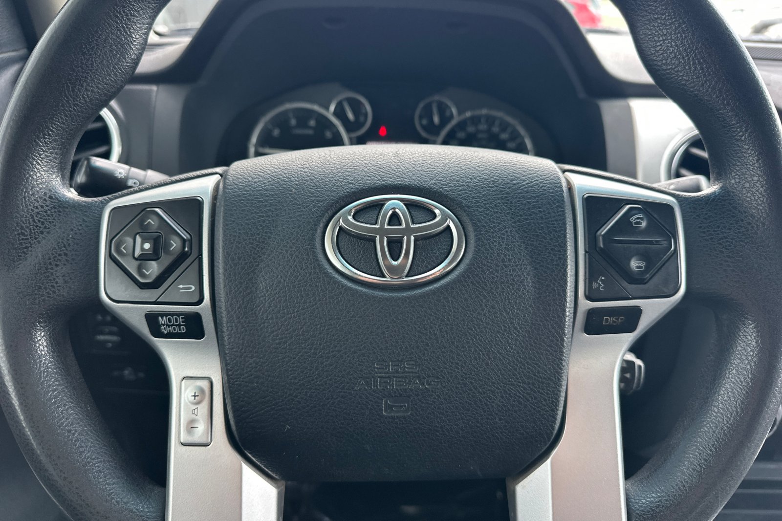 Used 2017 Gray Toyota SR5 image 17