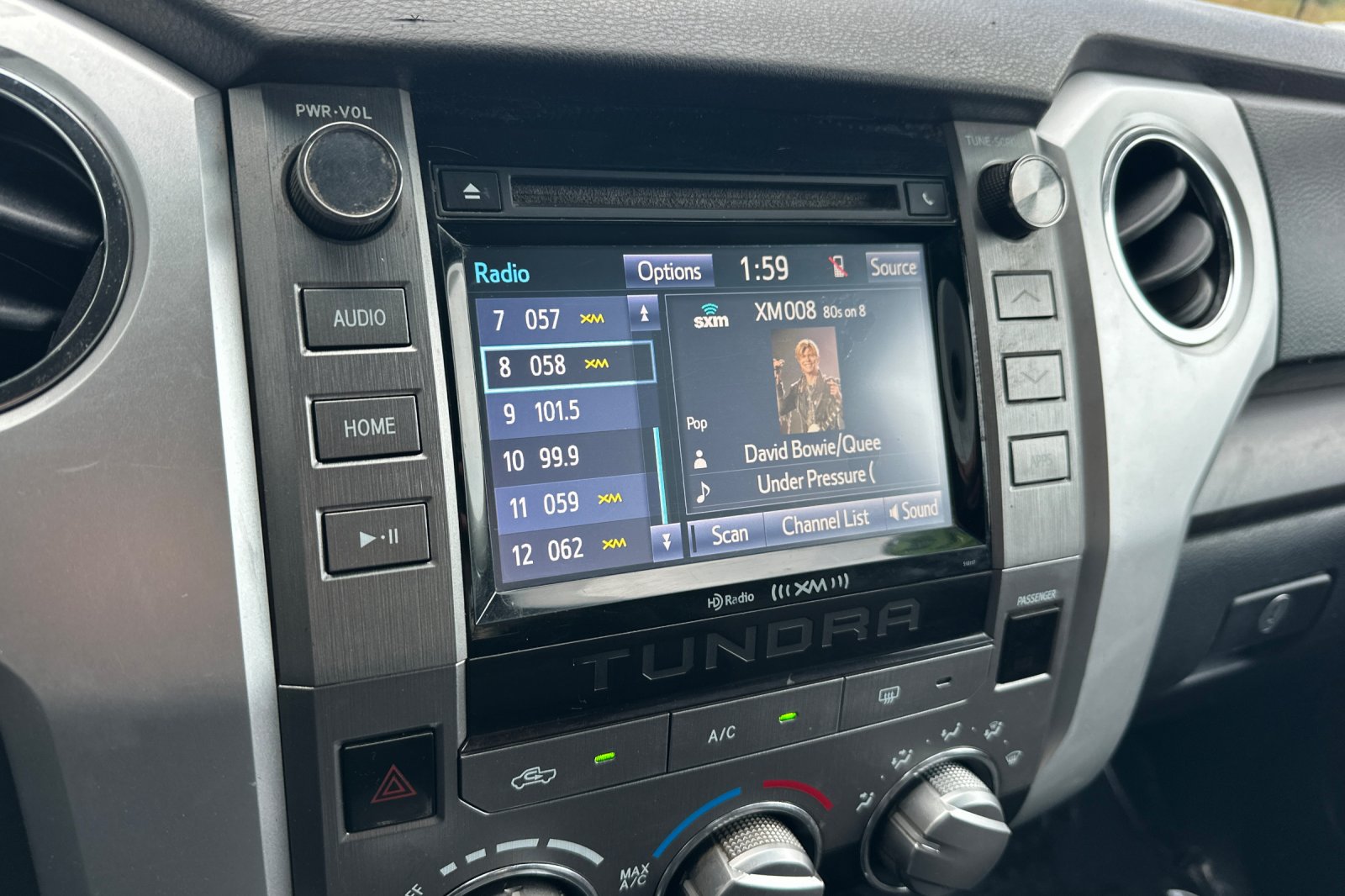 Used 2017 Gray Toyota SR5 image 21