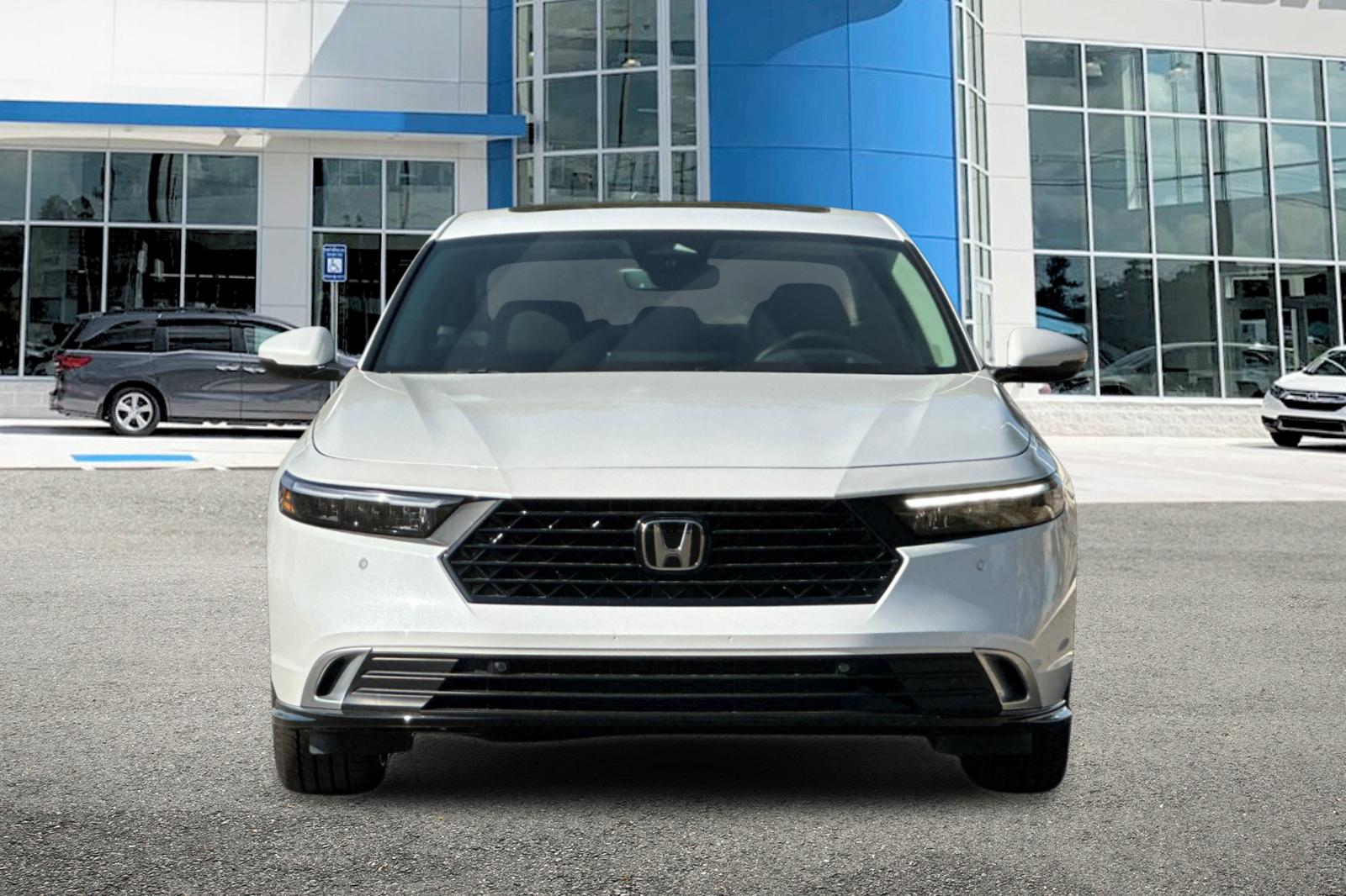 New 2025 Silver Honda Touring image 8