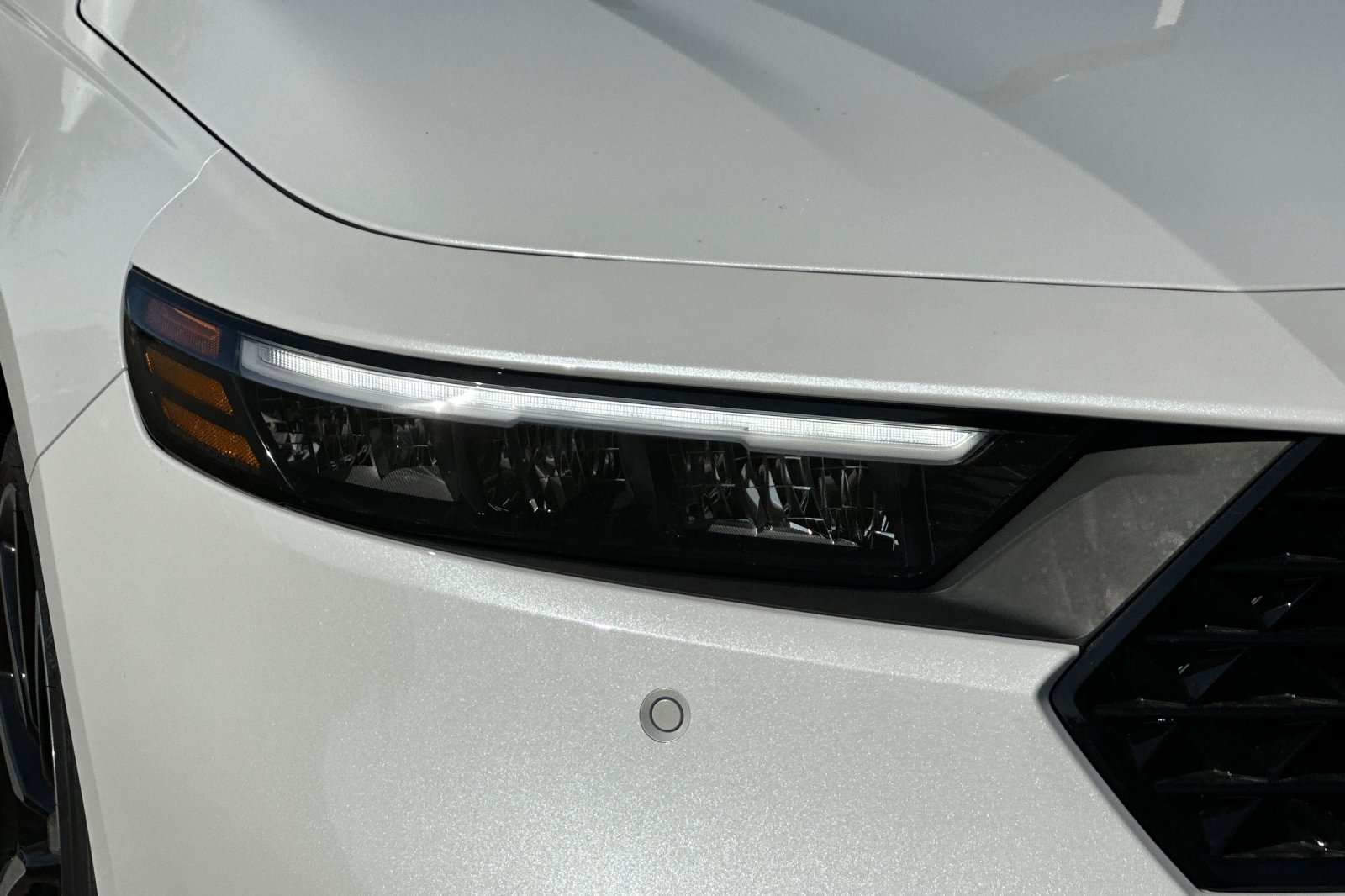 New 2025 Silver Honda Touring image 30