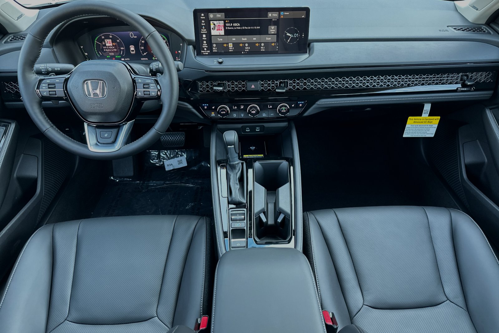 New 2025 Silver Honda Touring image 14