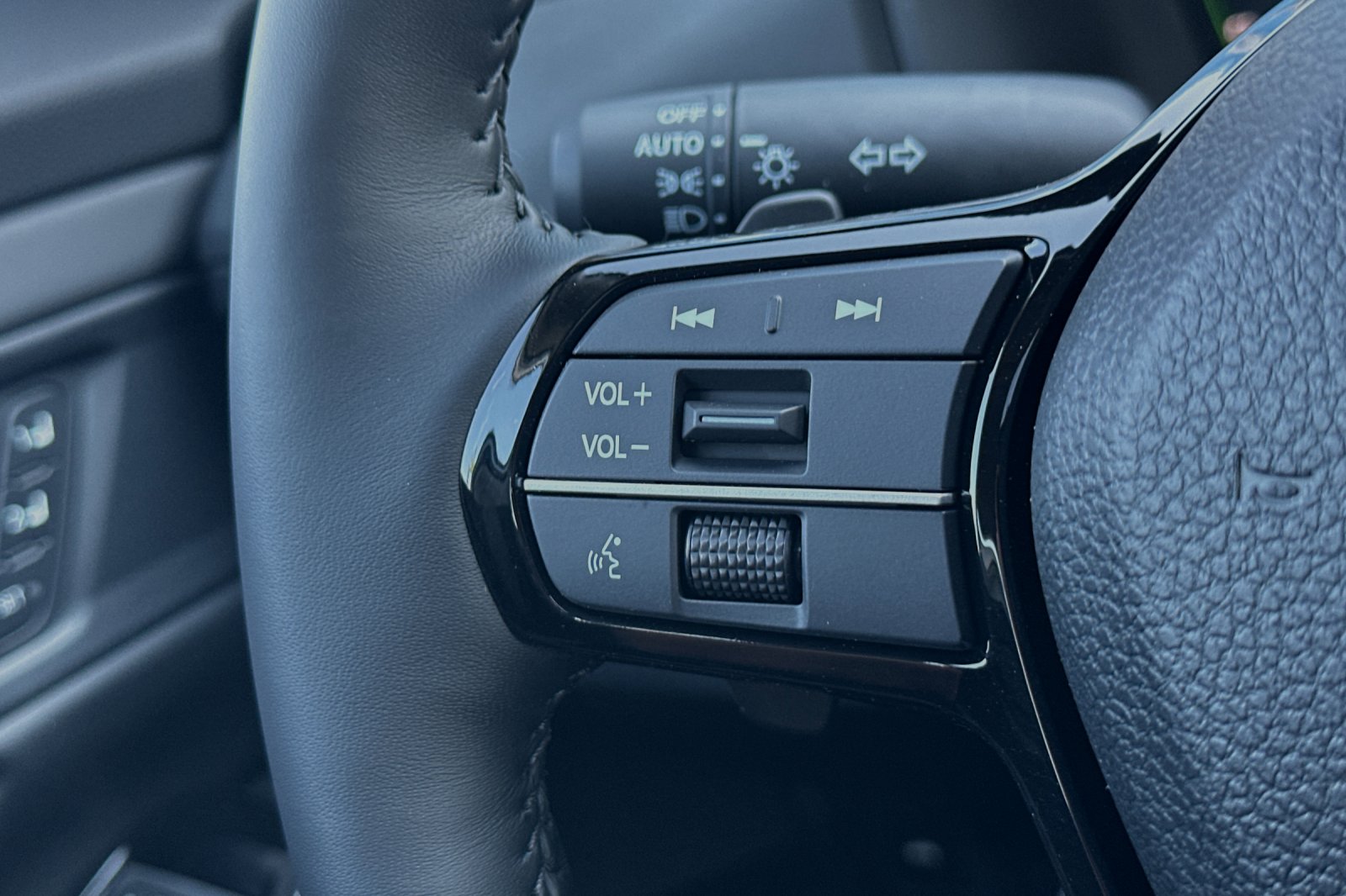 New 2025 Silver Honda Touring image 26