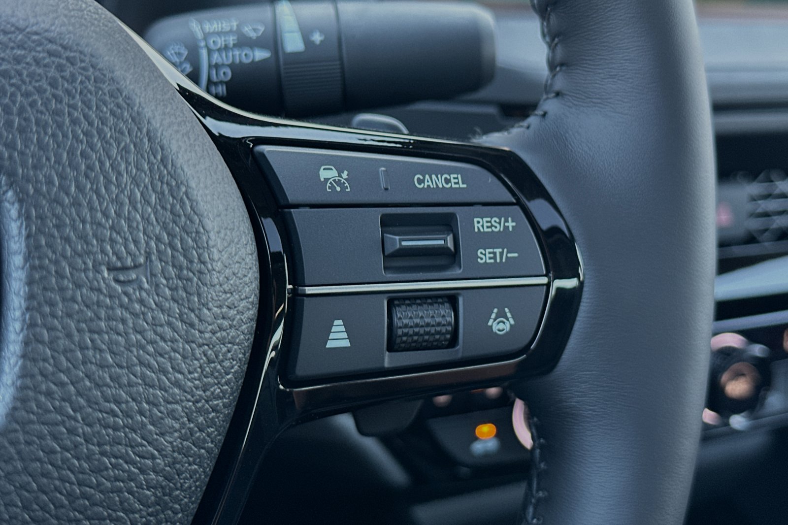 New 2025 Silver Honda Touring image 27