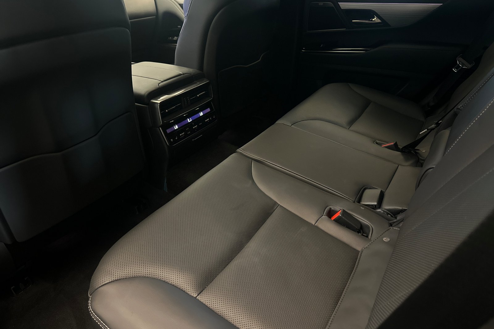 New 2026 Caviar Lexus LX 700h F SPORT HANDLING image 12