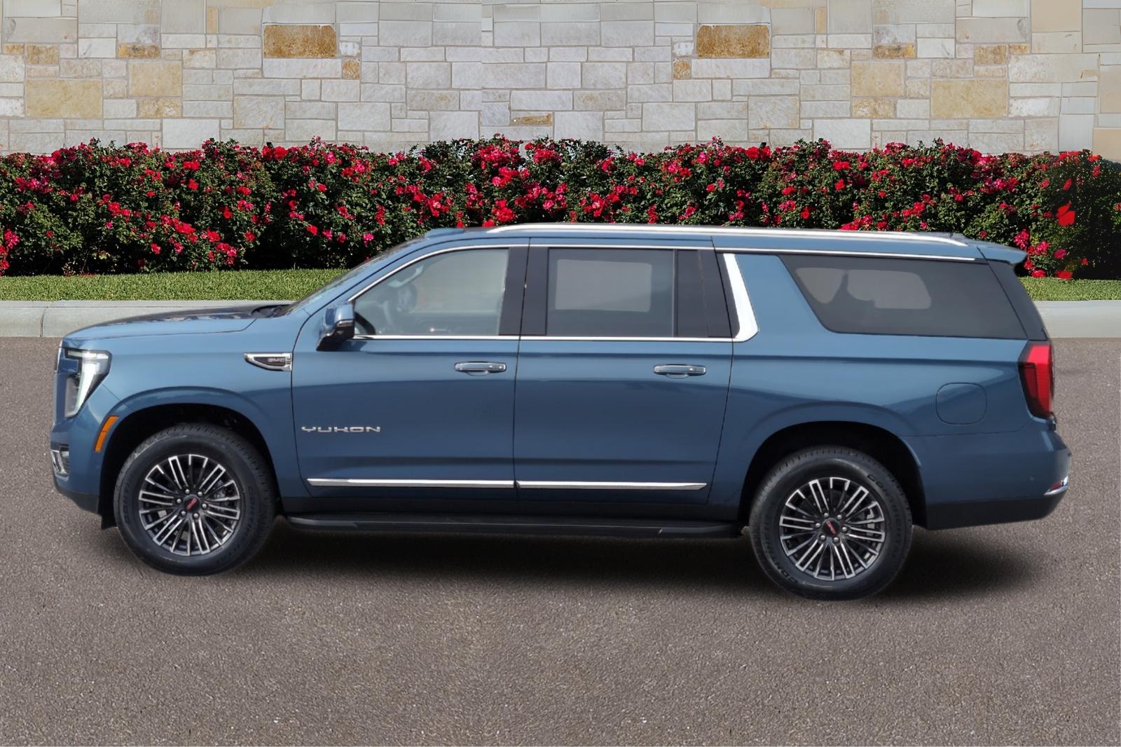 Used 2026  GMC Elevation image 6