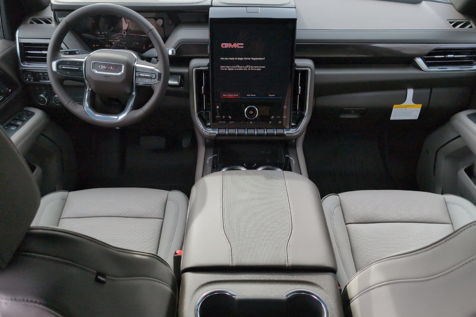 Used 2026  GMC Elevation image 14