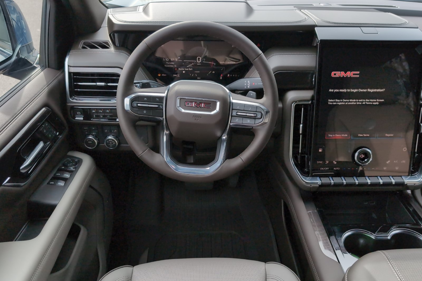 Used 2026  GMC Elevation image 15