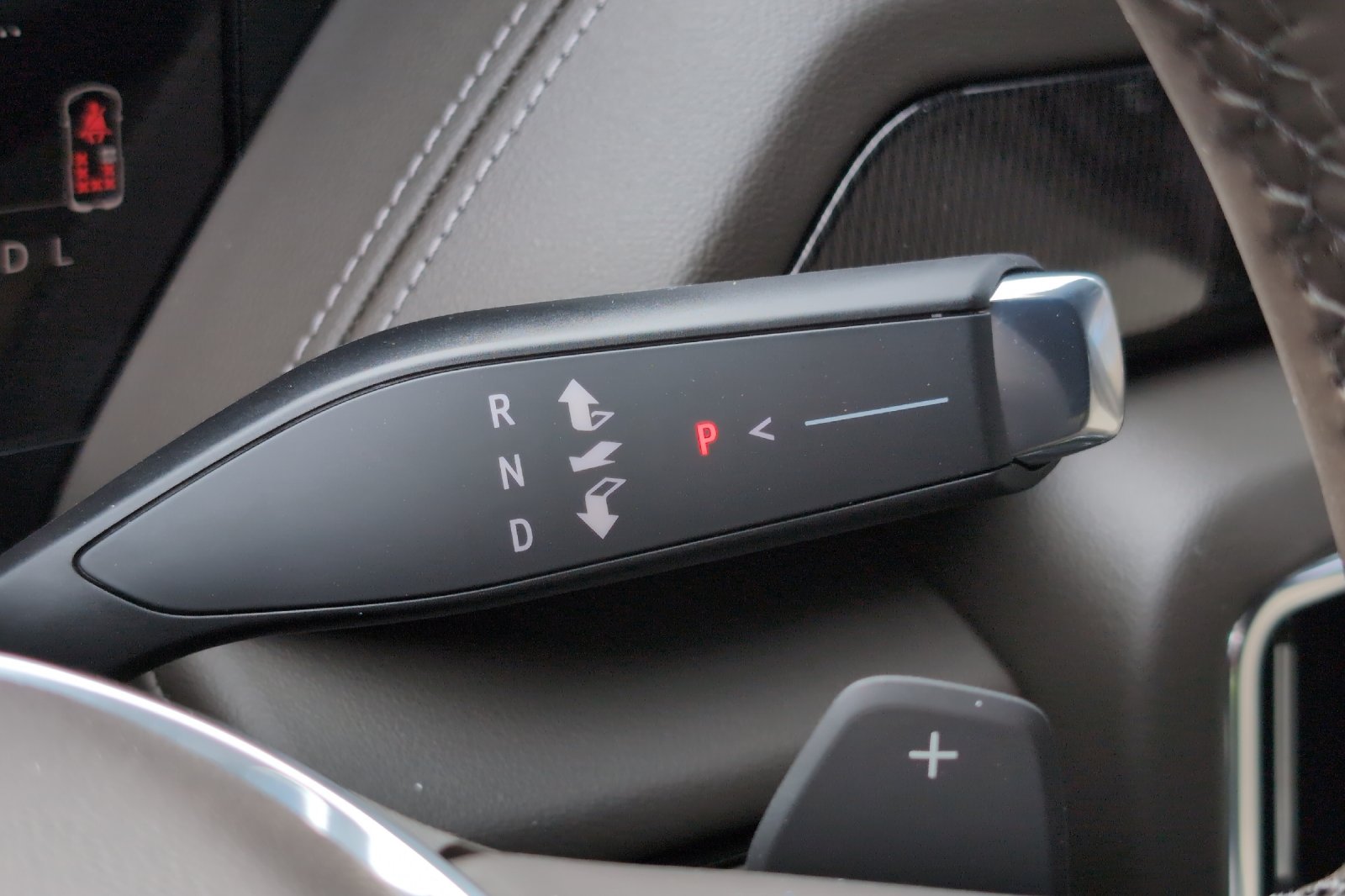 Used 2026  GMC Elevation image 24
