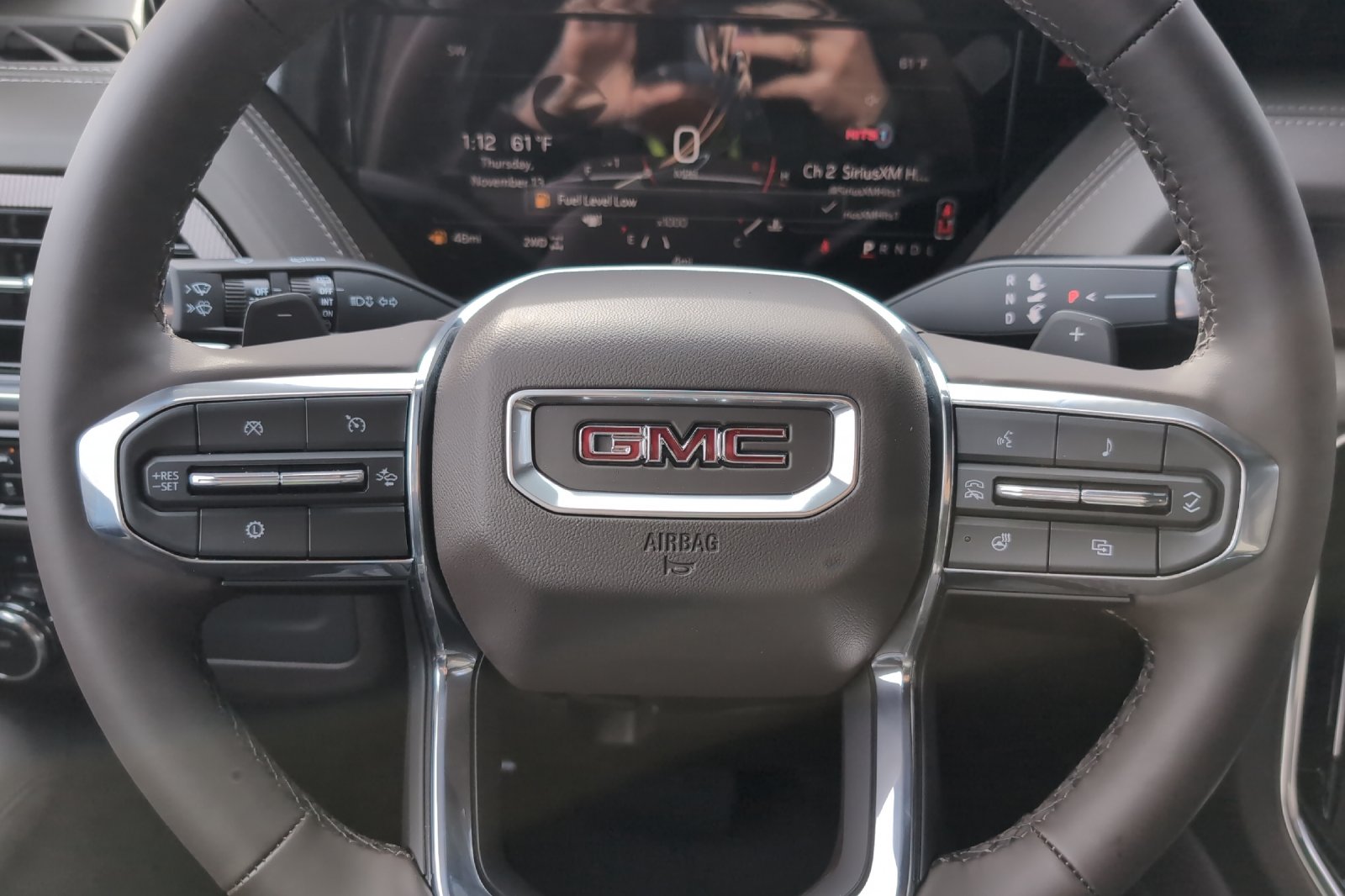 Used 2026  GMC Elevation image 26
