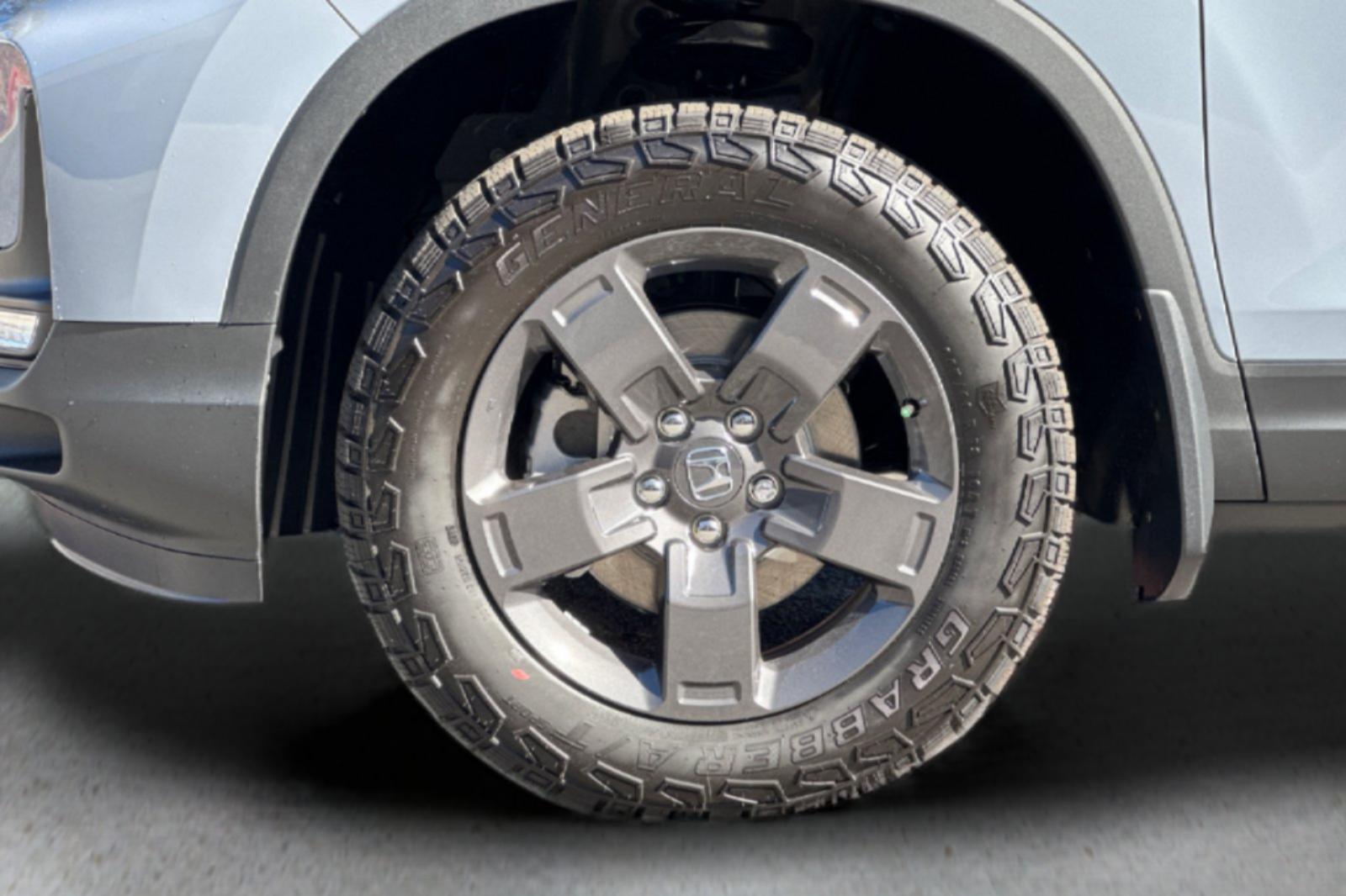 New 2026 Sonic Gray Pearl Honda TrailSport image 31