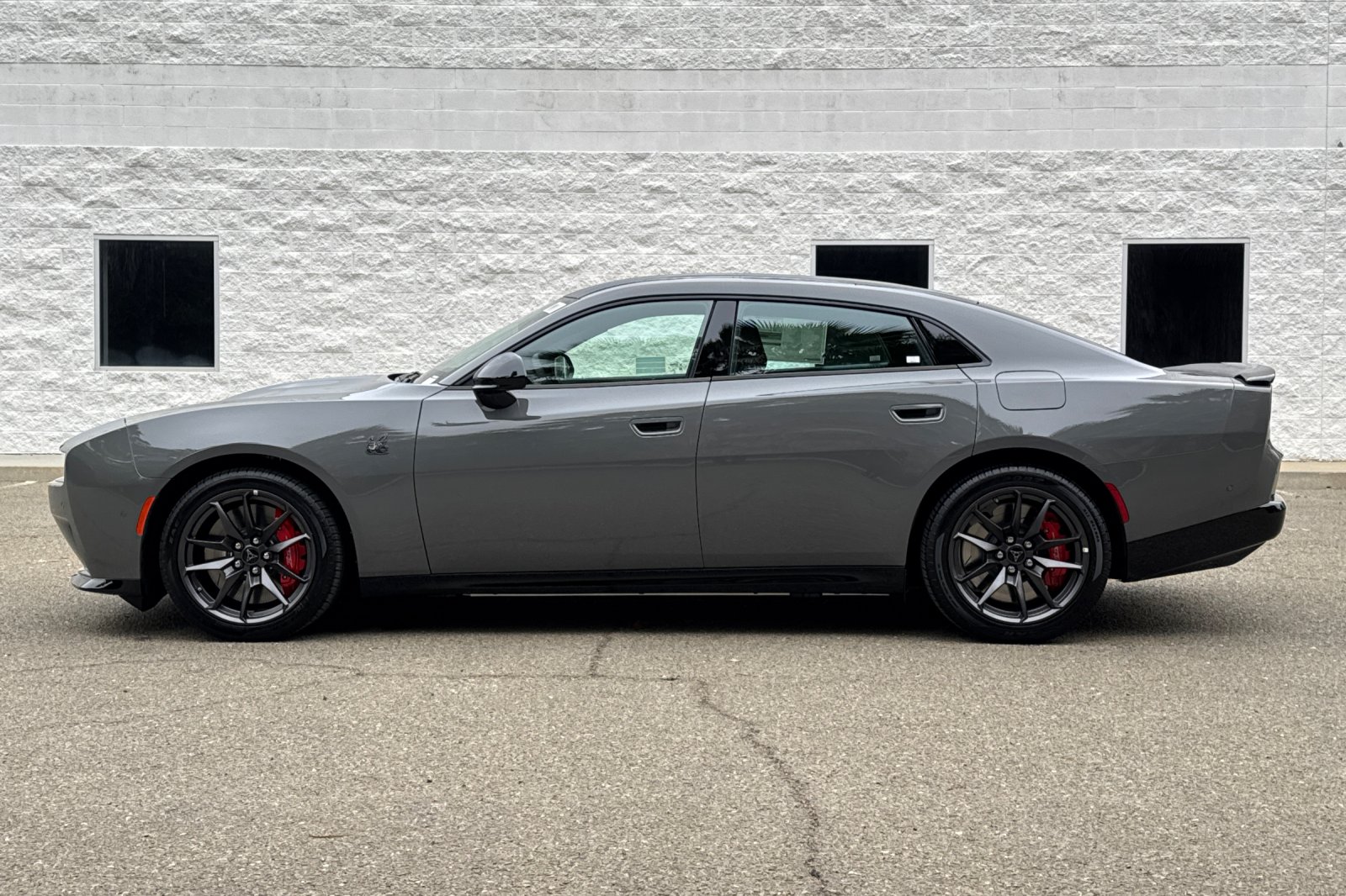 New 2026 Destroyer Gray Exterior Paint Dodge R/T Scat Pack image 6