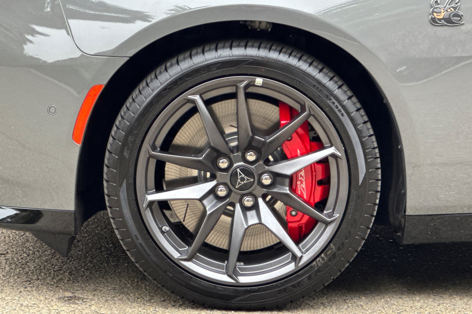 New 2026 Destroyer Gray Exterior Paint Dodge R/T Scat Pack image 24