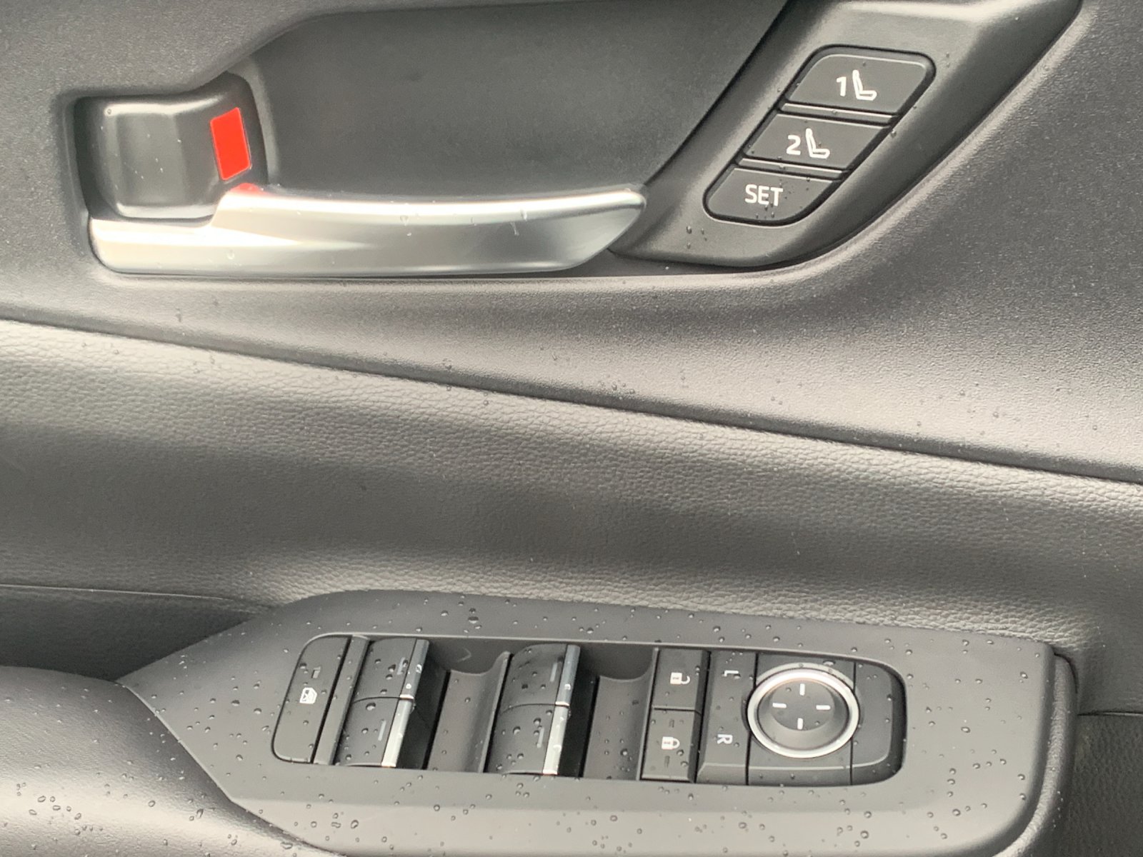 2026 Toyota Prius Plug-in Hybrid XSE Premium - Photo 11